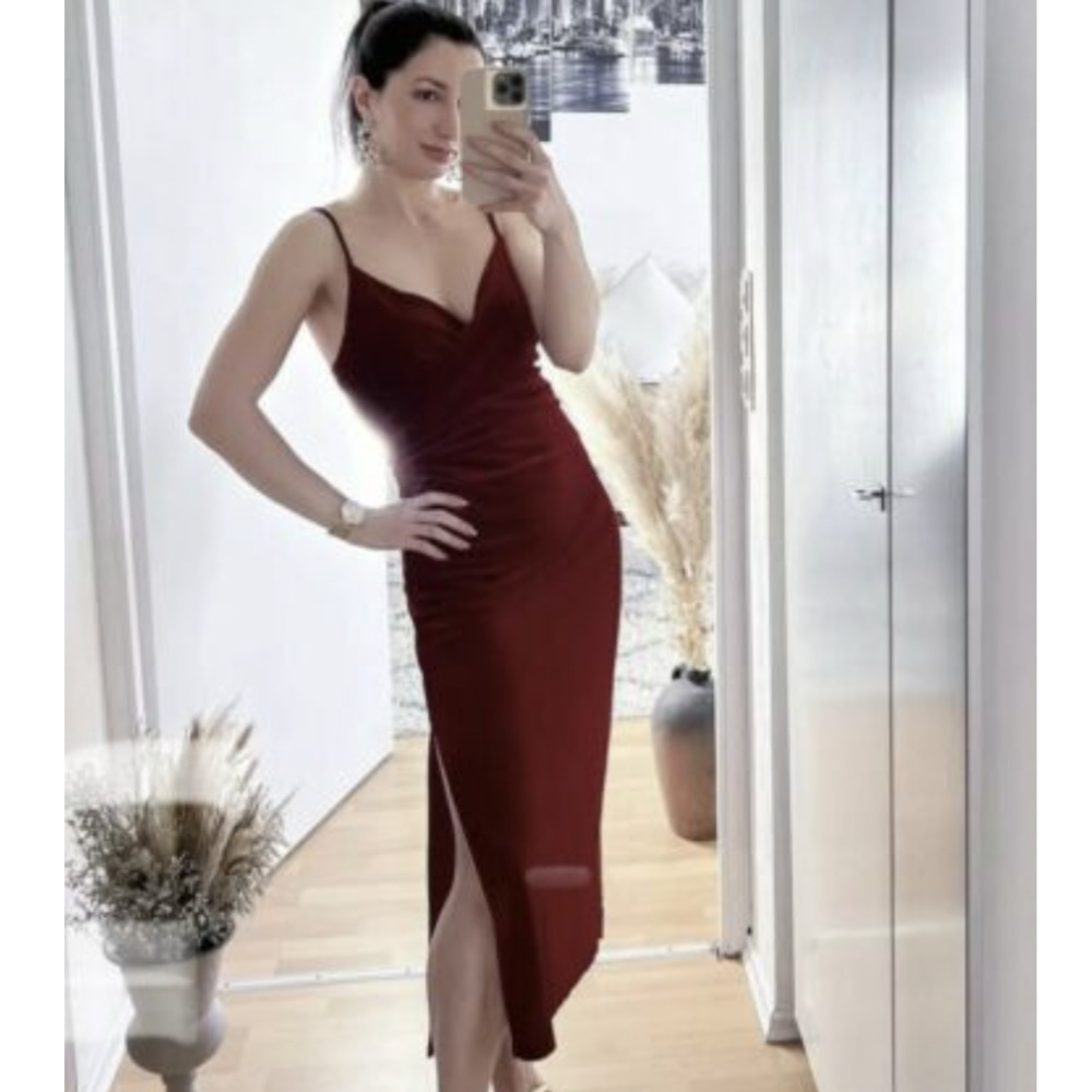 ZARA VELVET DRESS WITH PLEATS SIZE sm Red 2731/356